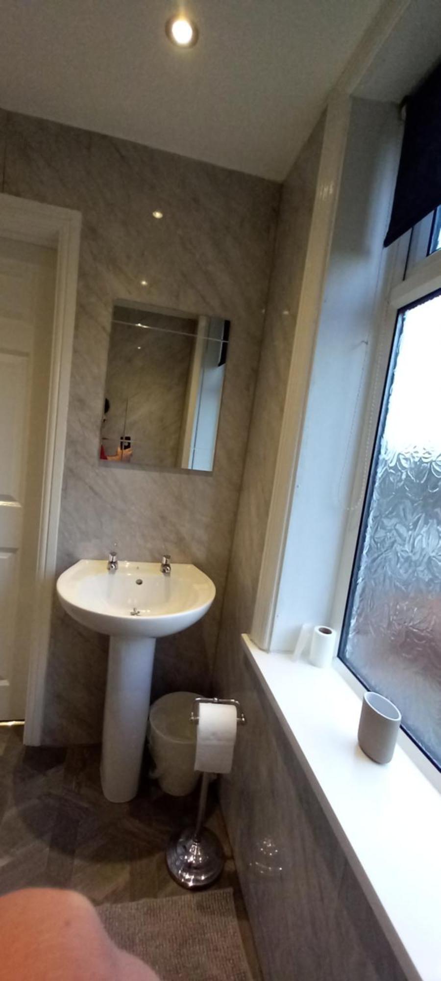 From Home, Private Ensuite Spacious Homestay *